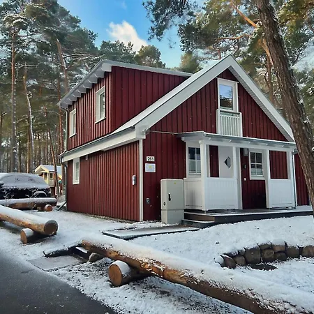 Strandhaus Ruegenperle - *